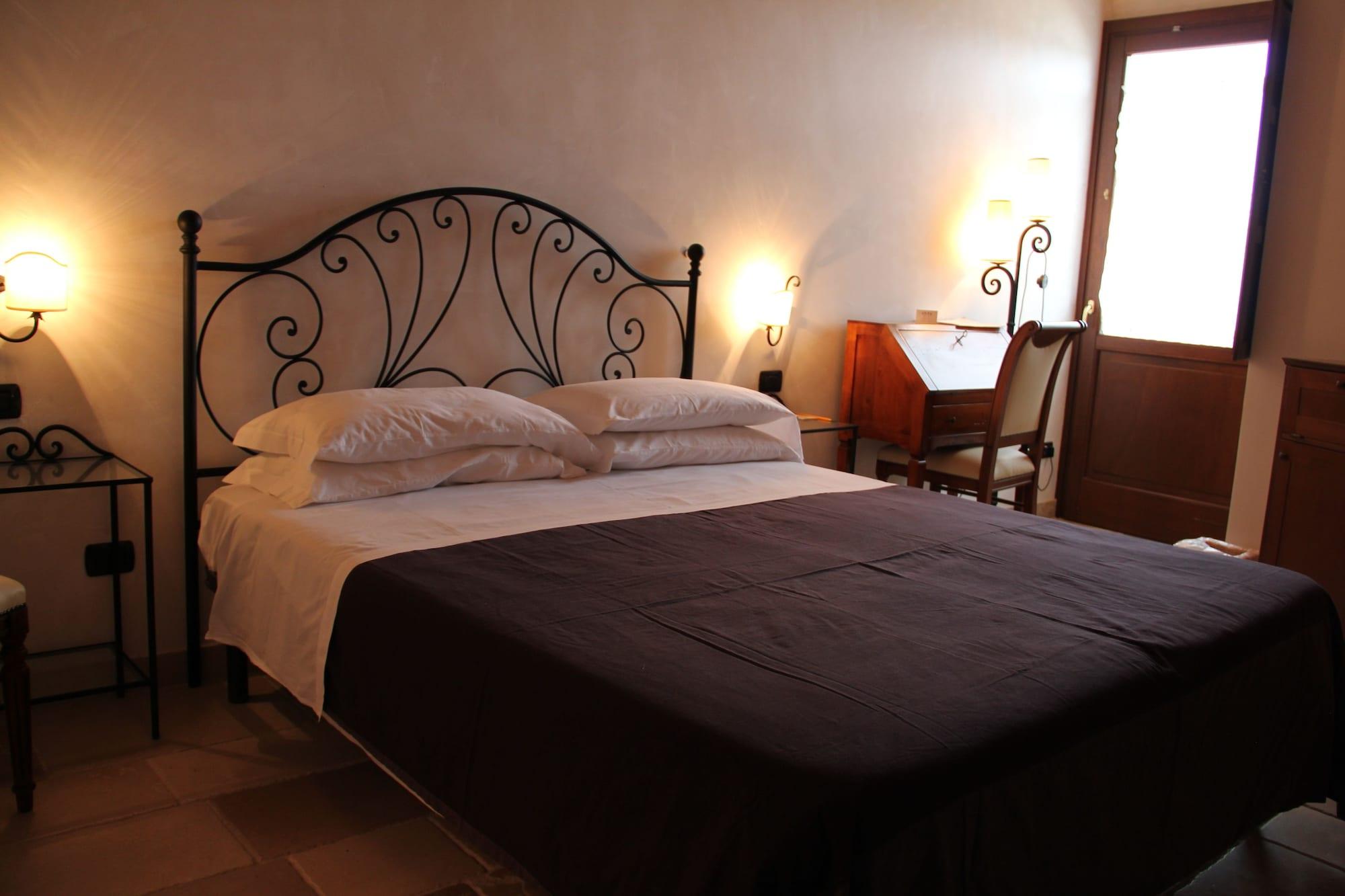 Hotel Masseria Fortificata Donnaloia Монополи Екстериор снимка