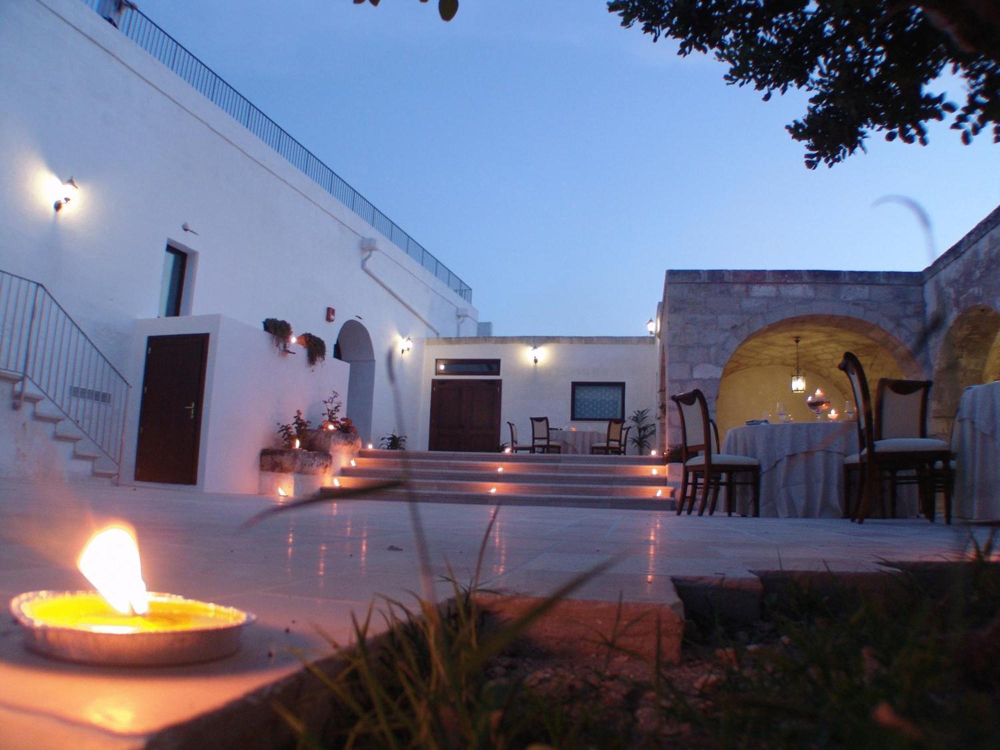 Hotel Masseria Fortificata Donnaloia Монополи Екстериор снимка