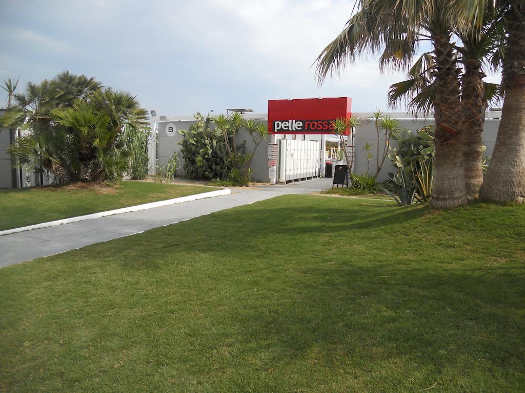 Hotel Masseria Fortificata Donnaloia Монополи Екстериор снимка
