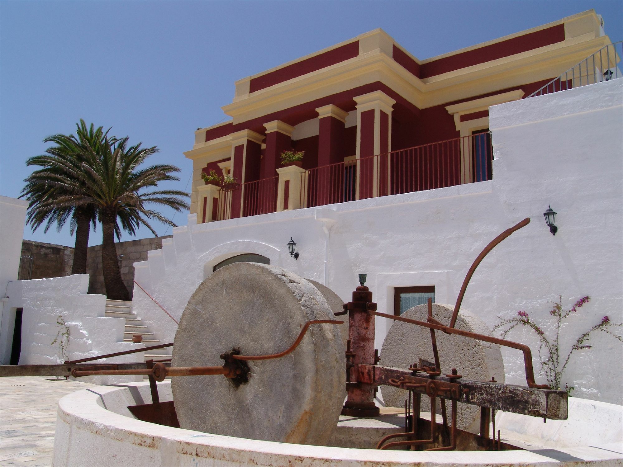 Hotel Masseria Fortificata Donnaloia Монополи Екстериор снимка