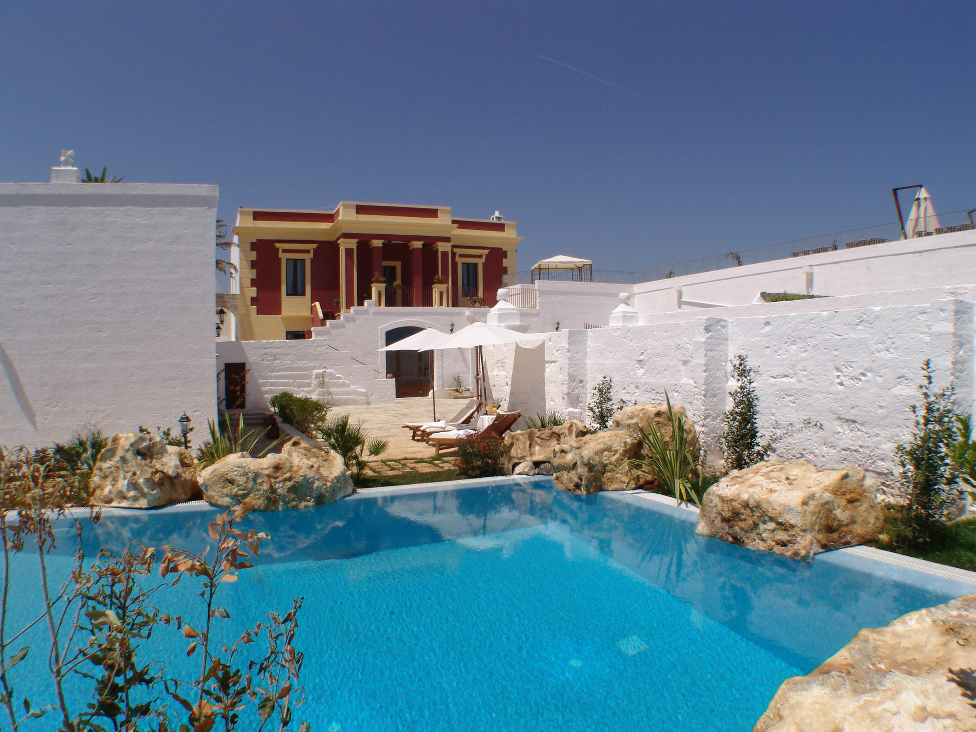 Hotel Masseria Fortificata Donnaloia Монополи Екстериор снимка